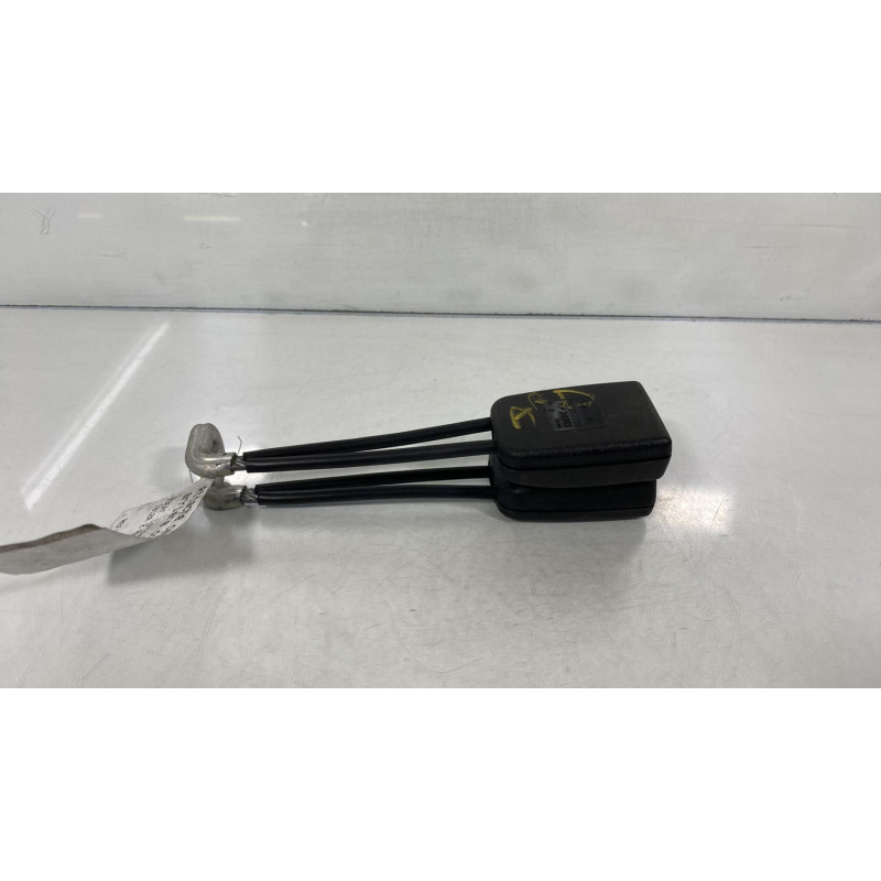 Attache ceinture arriere droit SEAT IBIZA 2 Photo n°3