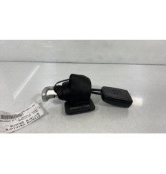 Attache ceinture arriere gauche SEAT IBIZA 2