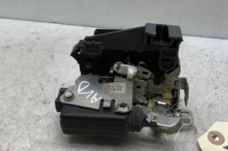 Serrure avant droit DACIA DUSTER 1
