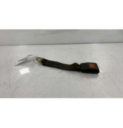 Attache ceinture arriere droit AUDI 100 1