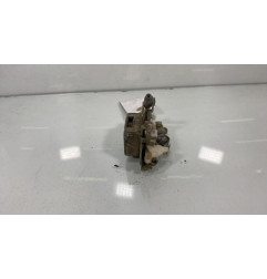 Serrure arriere gauche AUDI 100 1 Photo n°1