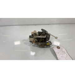 Serrure avant gauche AUDI 100 1