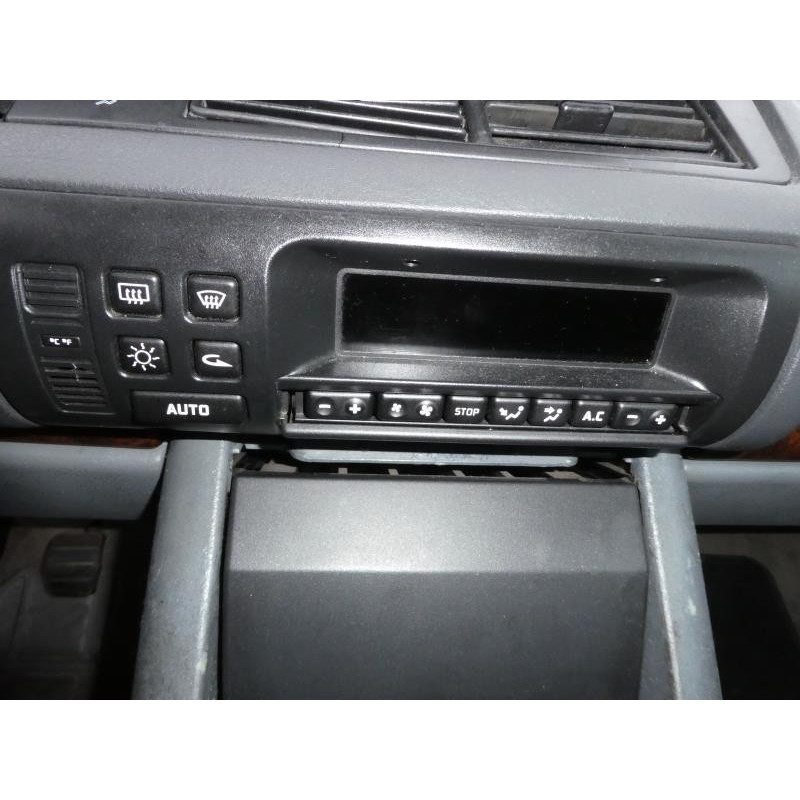 Porte avant gauche RENAULT SAFRANE Photo n°7