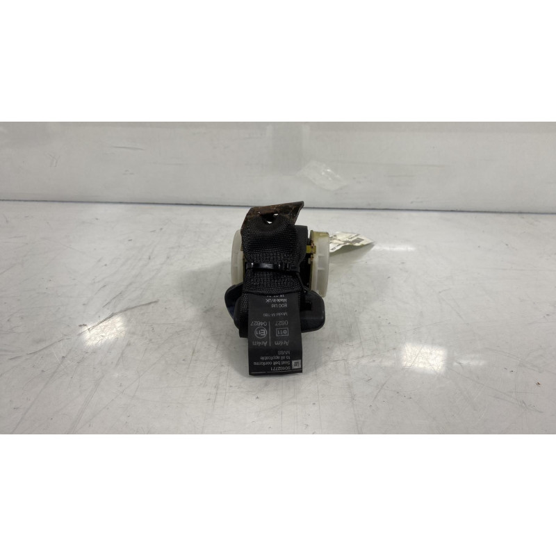 Ceinture arriere gauche OPEL VECTRA B Photo n°1