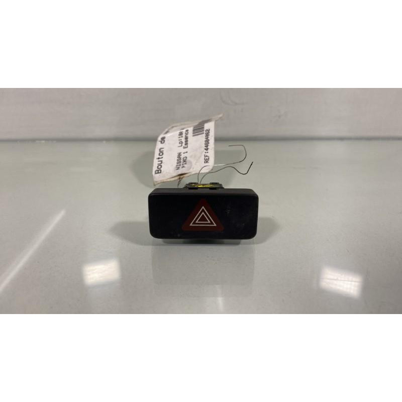 Bouton de warning NISSAN PIXO Photo n°2