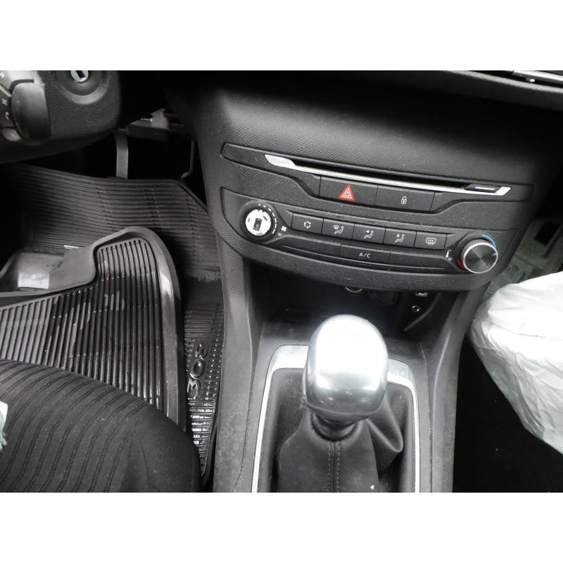 Pedale d'accelerateur PEUGEOT 308 2 SW Photo n°5