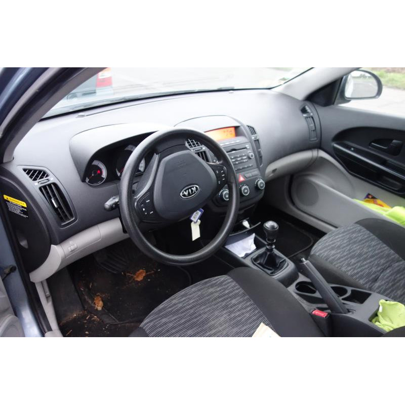 Porte arriere gauche KIA CEE-D 1 Photo n°8
