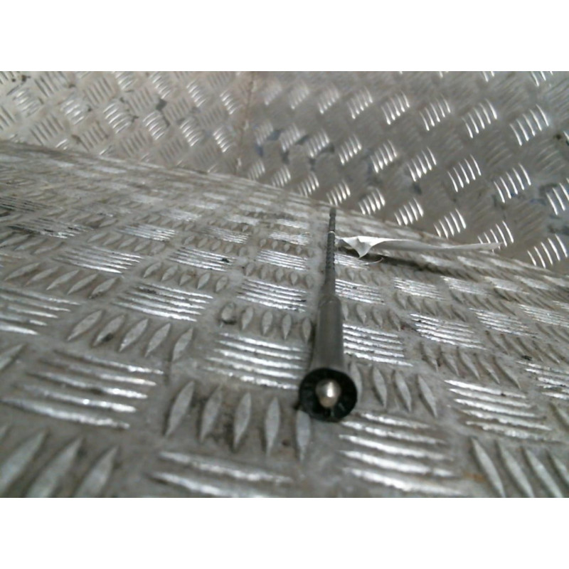 Antenne KIA CEE-D 1 Photo n°2