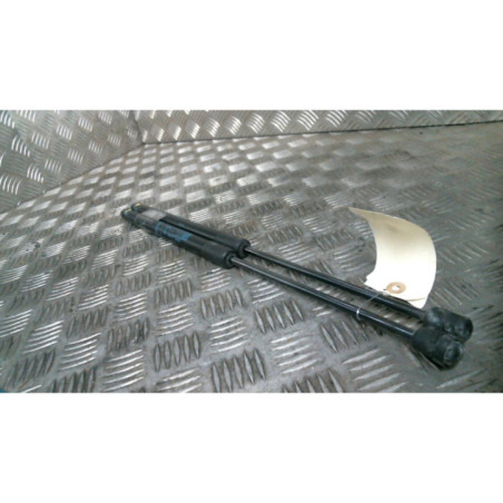 Verin de coffre OPEL ASTRA H Photo n°1