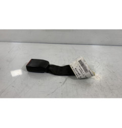 Attache ceinture arriere gauche PEUGEOT 106