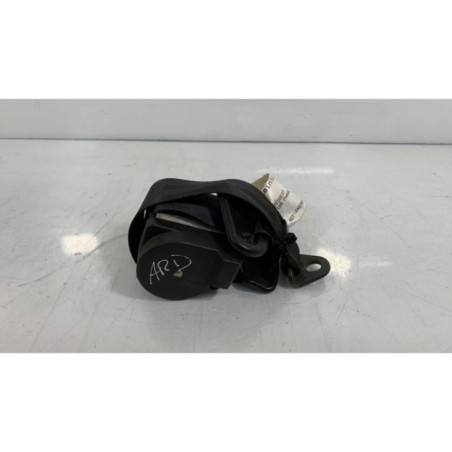 Ceinture arriere droit PEUGEOT 106 Photo n°1