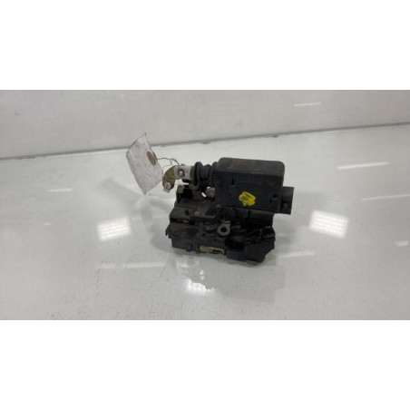 Serrure arriere droit RENAULT CLIO 1