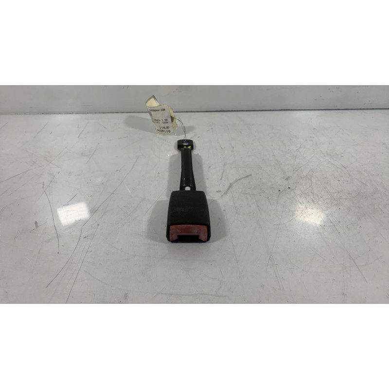 Attache ceinture avant droit AUDI A4 1 Photo n°3