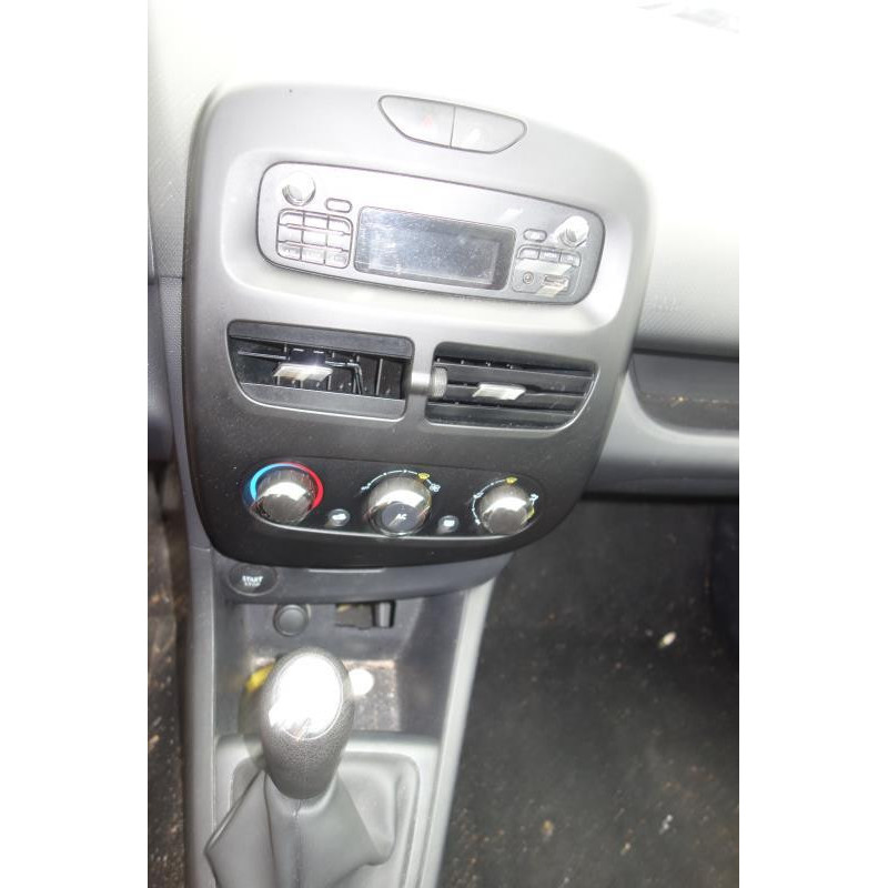 Pivot de moyeu avant gauche RENAULT CLIO 4 Photo n°1