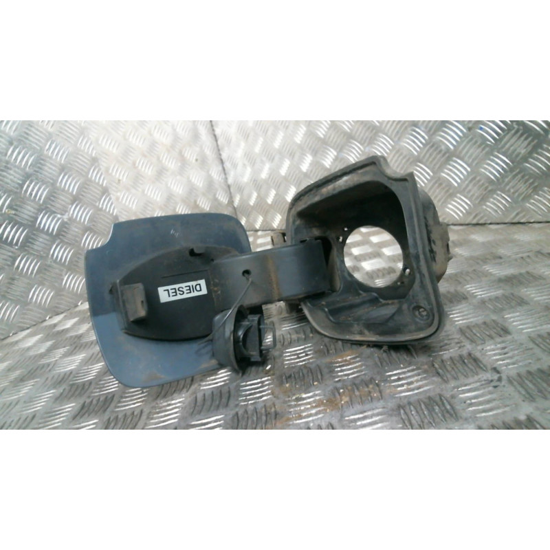 Trappe d'essence RENAULT CLIO 3 Photo n°2