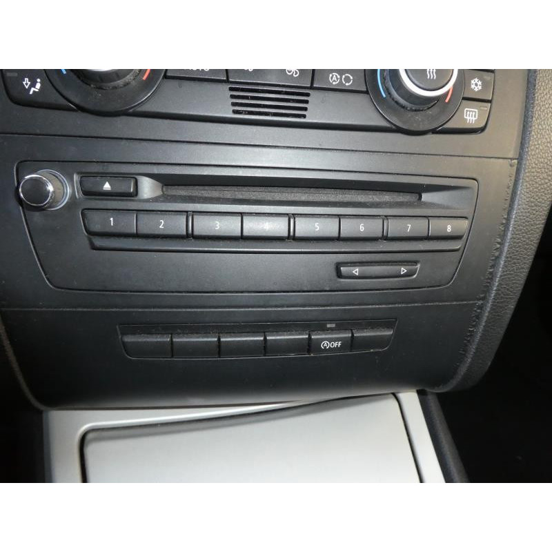 Feu arriere stop central BMW SERIE 1 E87 Photo n°6
