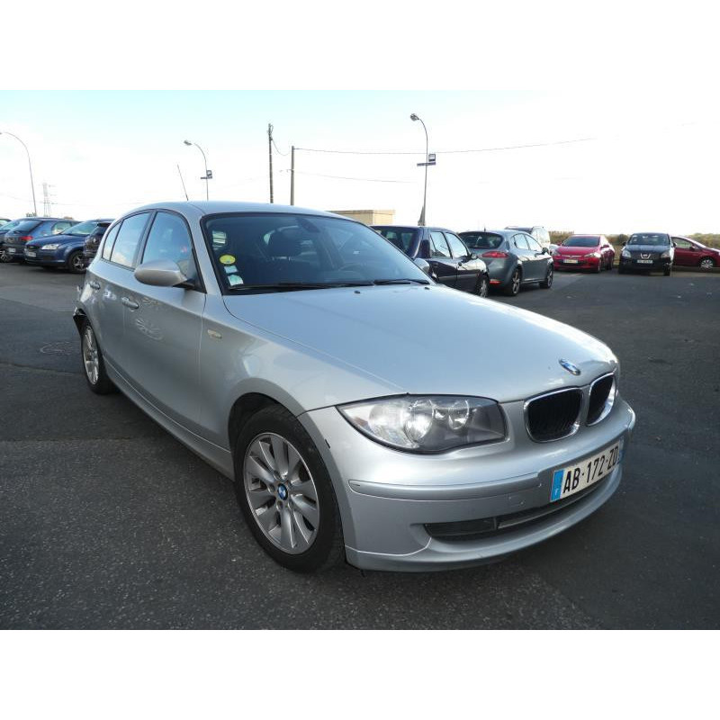 Feu arriere stop central BMW SERIE 1 E87 Photo n°13