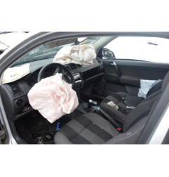 Ceinture arriere gauche VOLKSWAGEN POLO 4