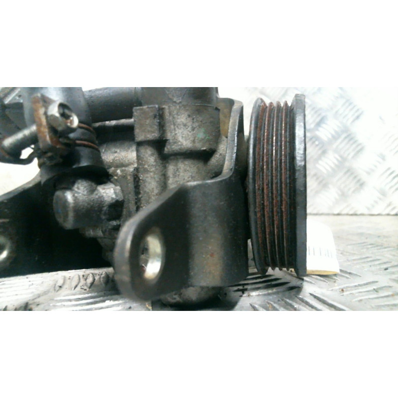 Pompe de direction NISSAN MICRA 2 Photo n°1