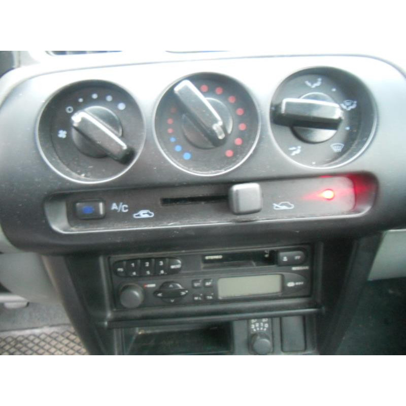 Serrure avant gauche NISSAN MICRA 2 Photo n°9