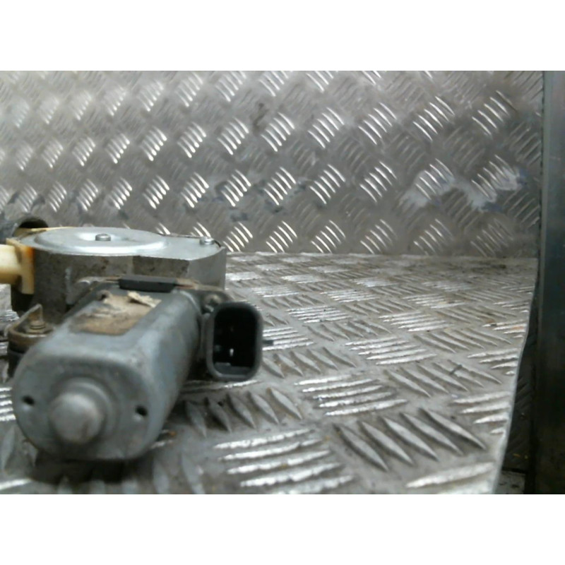 Leve vitre electrique arriere gauche ALFA ROMEO 147 Photo n°1