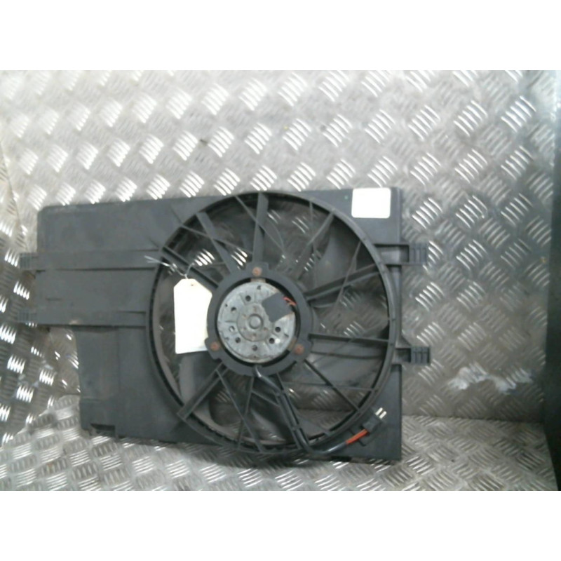 Moto ventilateur radiateur MERCEDES CLASSE A 168 Photo n°2