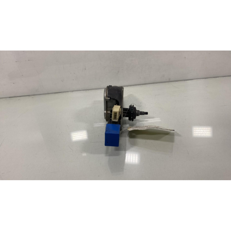 Moteur essuie glace arriere PEUGEOT 406 Photo n°2
