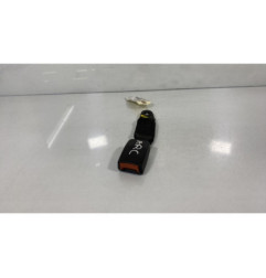 Attache ceinture arriere centrale FORD C-MAX 1