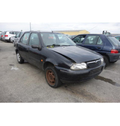 Capot MAZDA 121 3