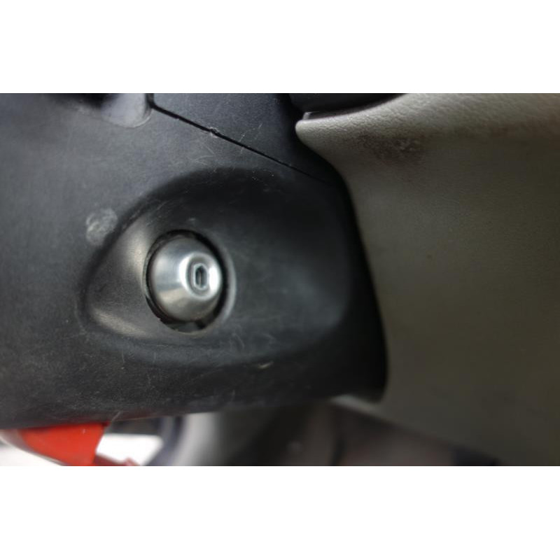 Capot MAZDA 121 3 Photo n°9