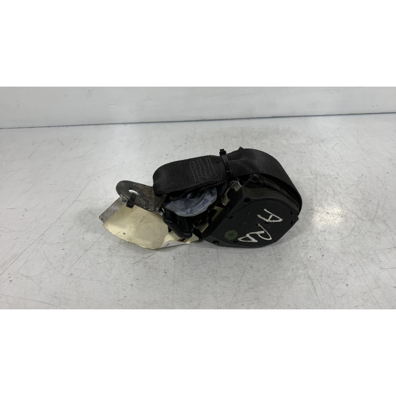 Ceinture arriere droit MAZDA 121 3 Photo n°2