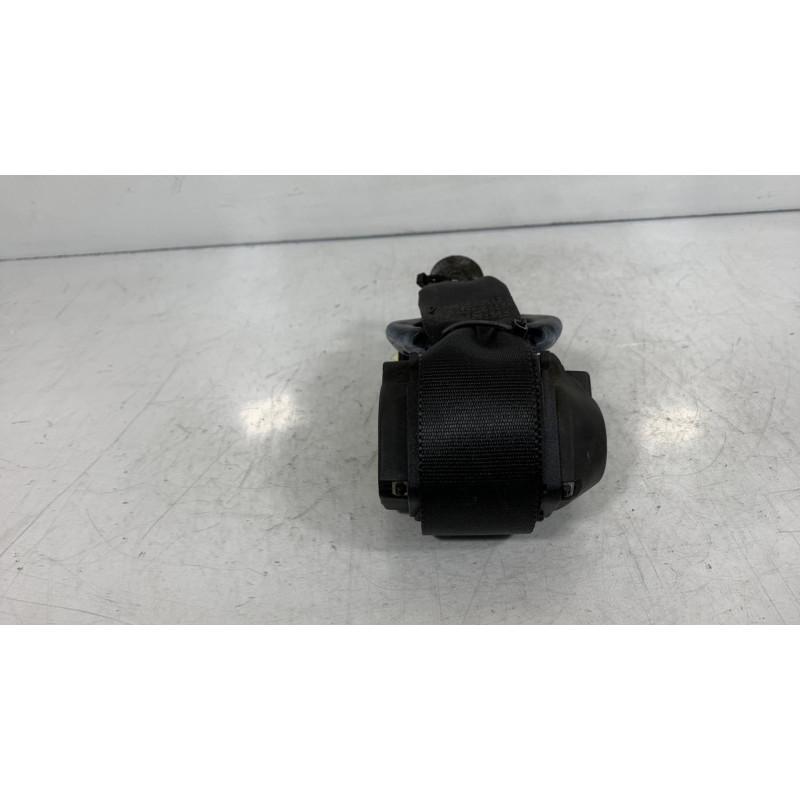 Ceinture arriere droit MAZDA 121 3 Photo n°3