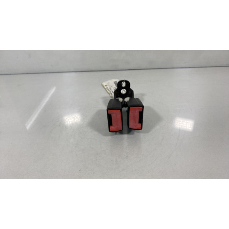 Attache ceinture arriere droit FORD FOCUS 1 Photo n°1