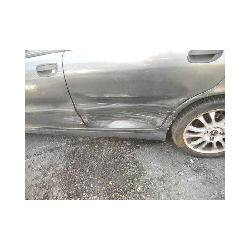 Serrure avant gauche VOLVO V 40 1 Photo n°8