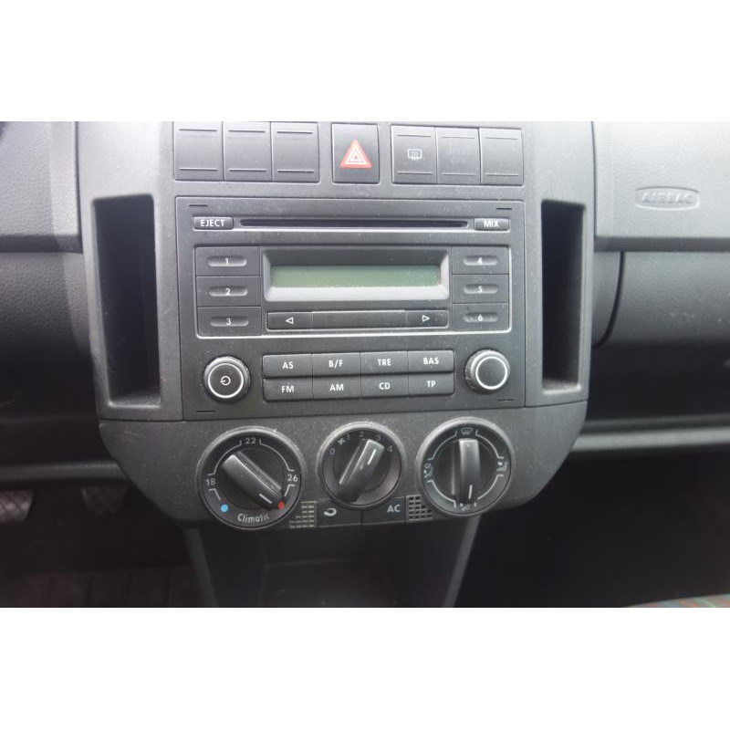 Pretensionneur de ceinture avant droit VOLKSWAGEN POLO 4 Photo n°11