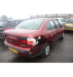 Calandre RENAULT MEGANE 1