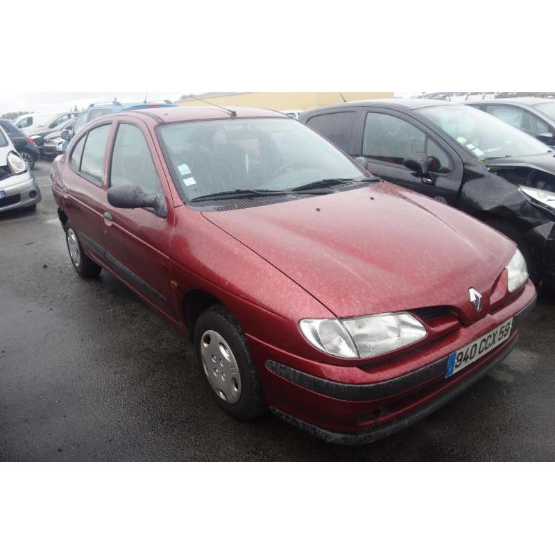 Calandre RENAULT MEGANE 1 Photo n°6