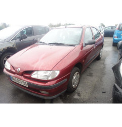 Calandre RENAULT MEGANE 1