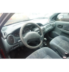 Calandre RENAULT MEGANE 1