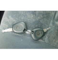 Calandre RENAULT MEGANE 1