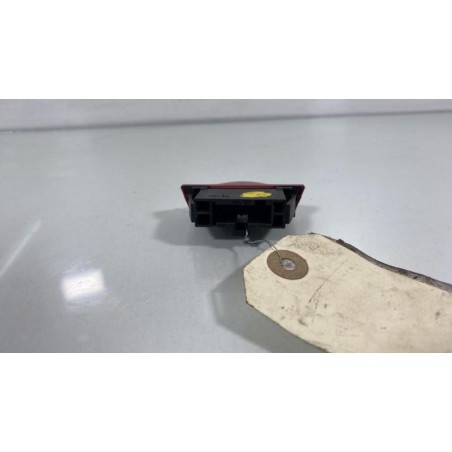 Bouton de warning FIAT STILO Photo n°1