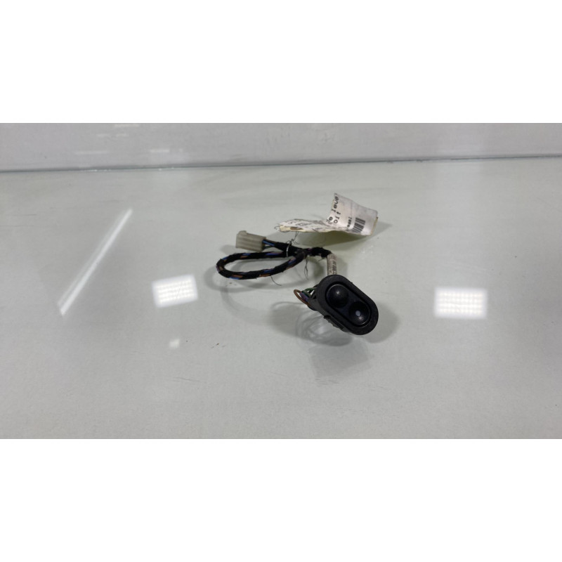 Interrupteur de leve vitre avant droit OPEL CORSA B Photo n°2