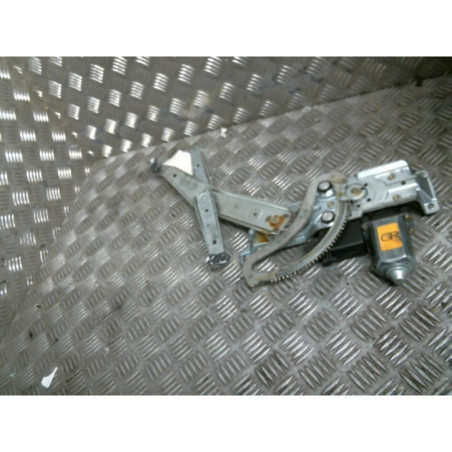 Leve vitre electrique avant droit OPEL CORSA B Photo n°1