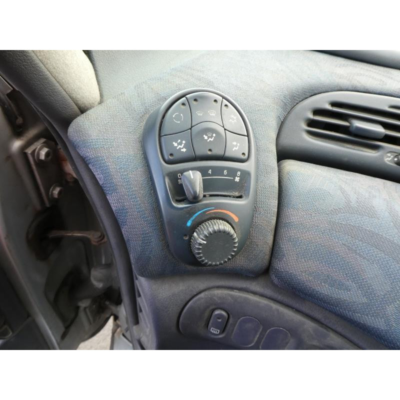 Ceinture arriere gauche RENAULT GRAND ESPACE 3 Photo n°4