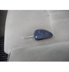 Attache ceinture avant gauche ALFA ROMEO 147
