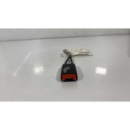 Attache ceinture arriere droit SKODA OCTAVIA 1 Photo n°1