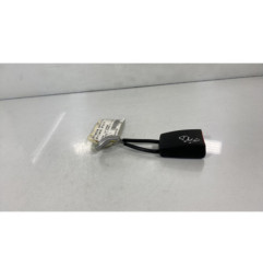 Attache ceinture arriere droit SKODA OCTAVIA 1
