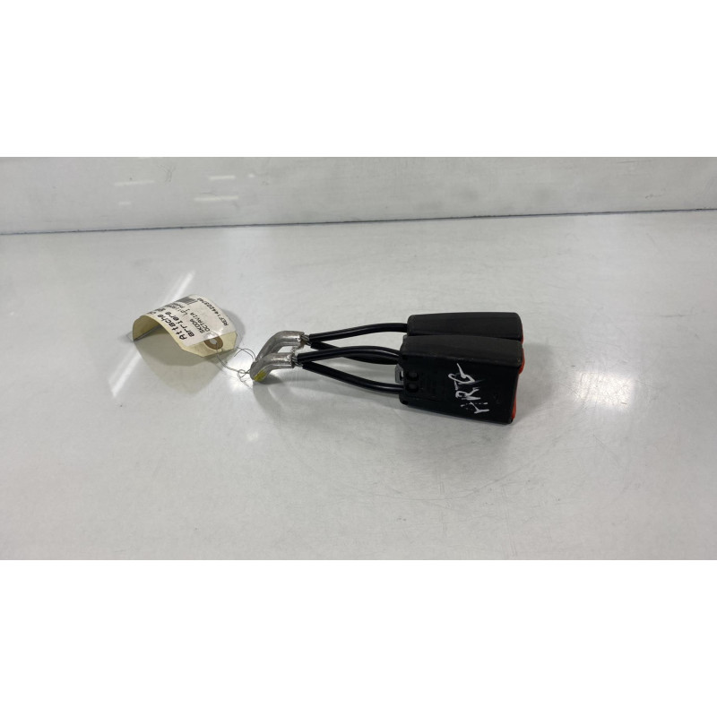 Attache ceinture arriere gauche SKODA OCTAVIA 1 Photo n°2
