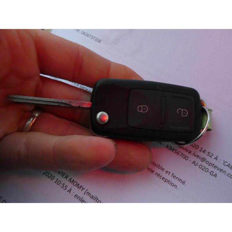Attache ceinture avant droit SKODA OCTAVIA 1 Photo n°7
