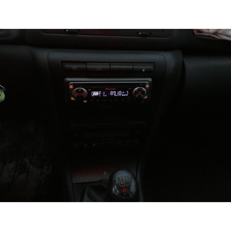 Attache ceinture avant droit SKODA OCTAVIA 1 Photo n°15